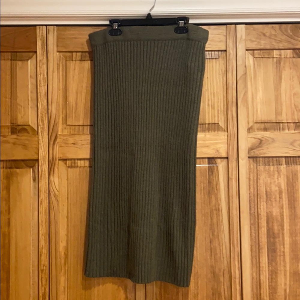 Midi sweater skirt